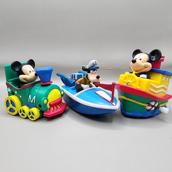 Disney Other - Disney Store Wind Up Boat Train Ship Mickey Goofy 3"